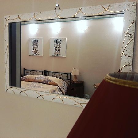 San Nicolo House Bed & Breakfast Aci Catena ภายนอก รูปภาพ