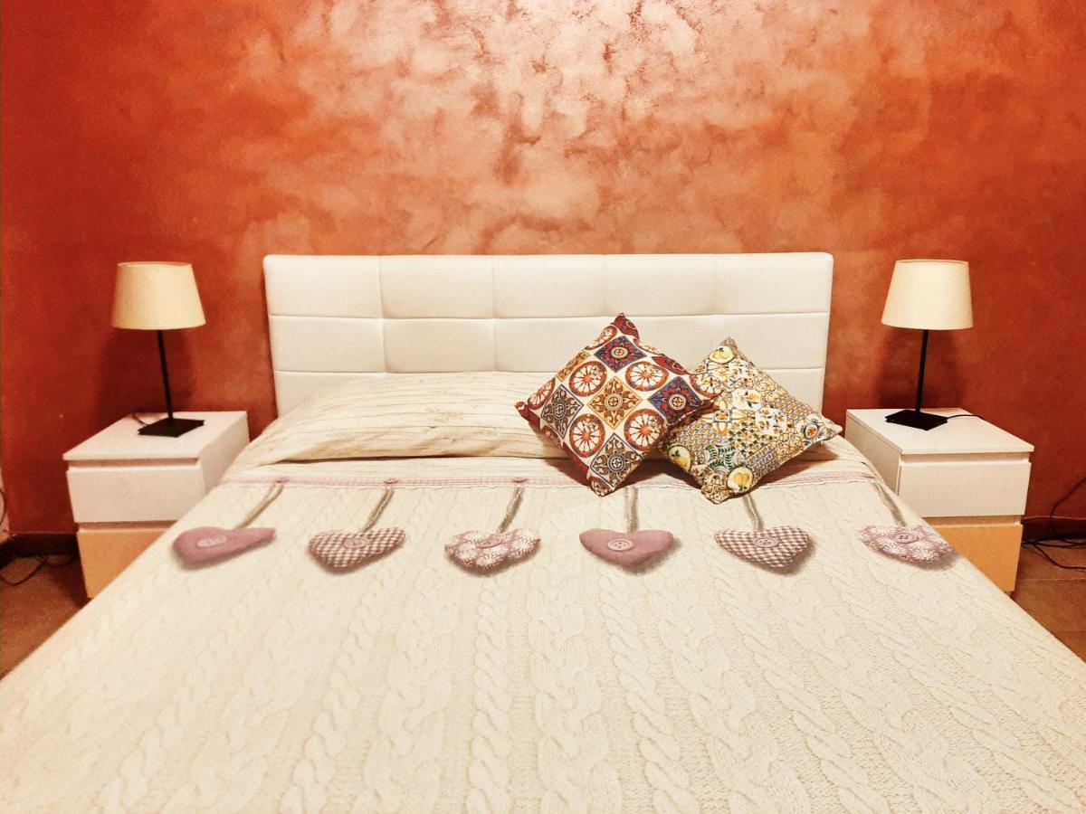 San Nicolo House Bed & Breakfast Aci Catena ภายนอก รูปภาพ
