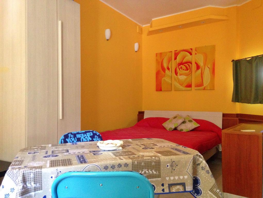 San Nicolo House Bed & Breakfast Aci Catena ภายนอก รูปภาพ