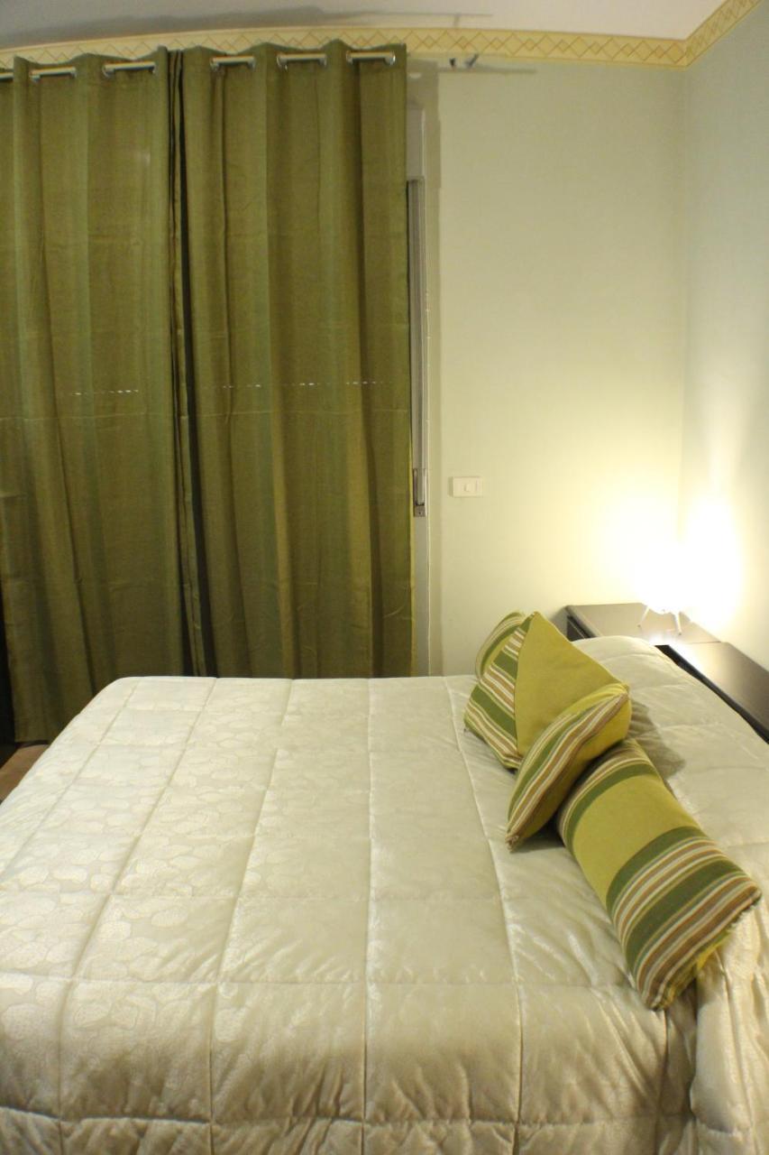 San Nicolo House Bed & Breakfast Aci Catena ภายนอก รูปภาพ