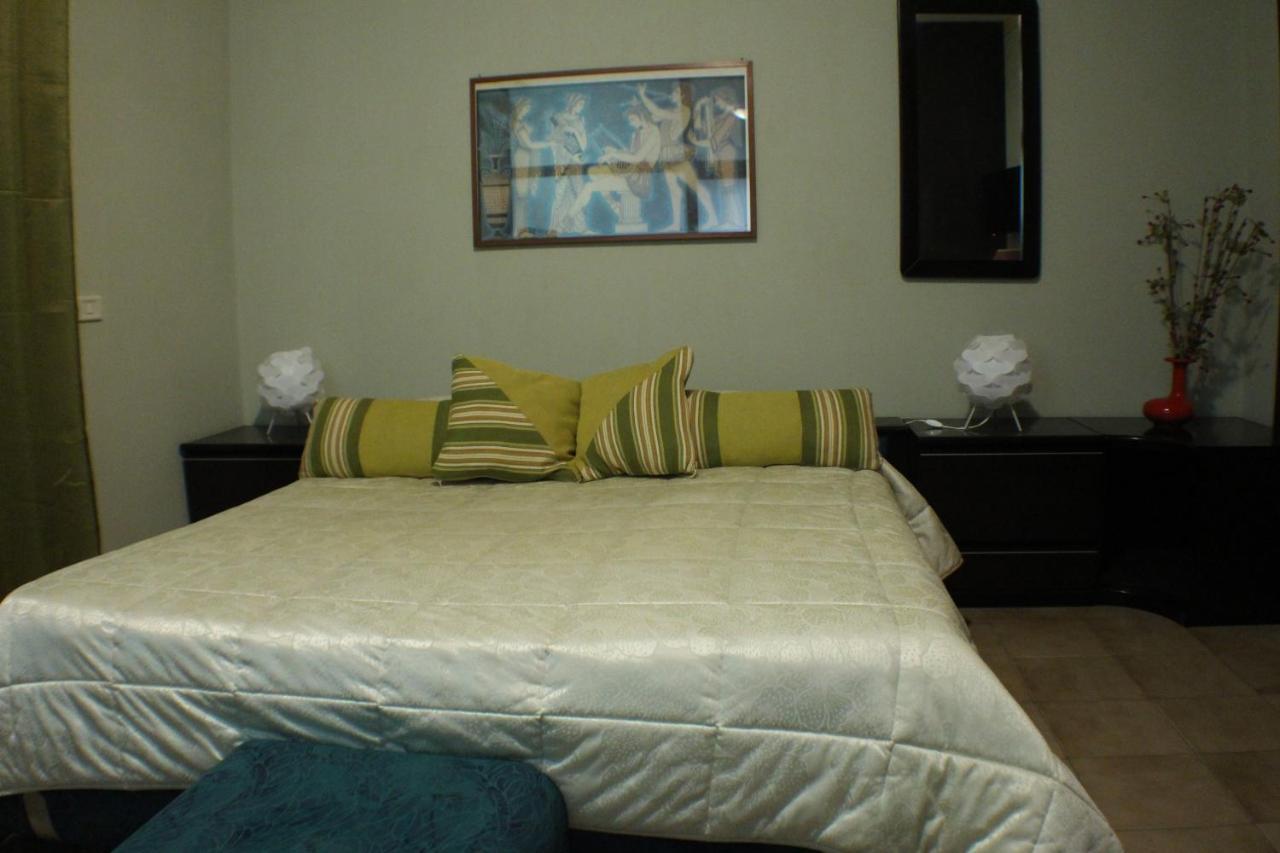 San Nicolo House Bed & Breakfast Aci Catena ภายนอก รูปภาพ