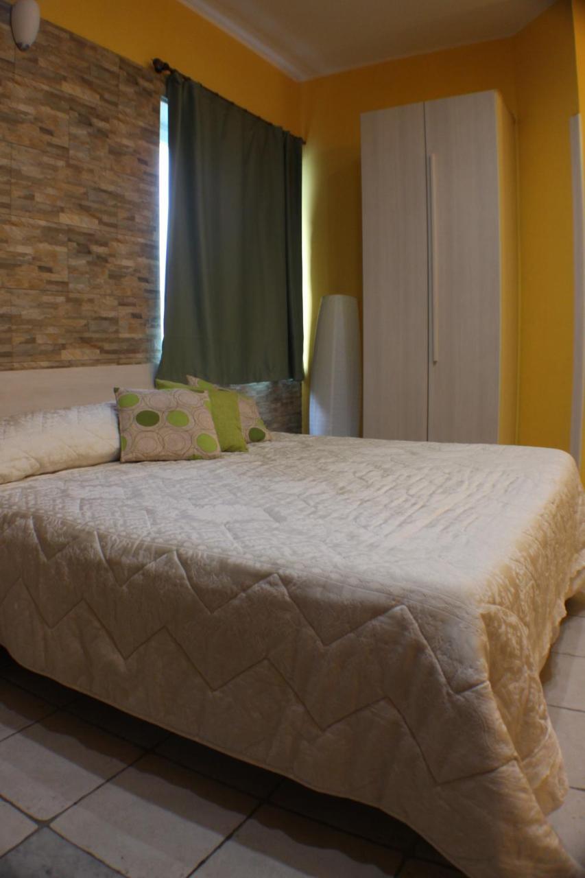 San Nicolo House Bed & Breakfast Aci Catena ภายนอก รูปภาพ