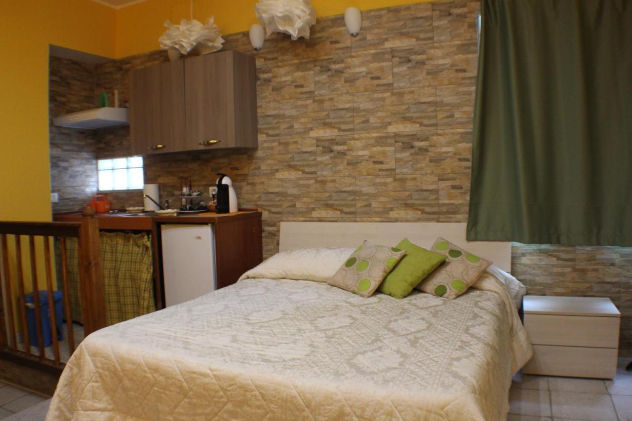 San Nicolo House Bed & Breakfast Aci Catena ภายนอก รูปภาพ